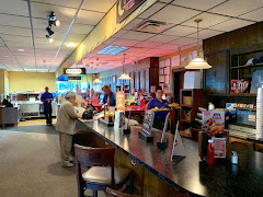 Restaurant near Relax Inn Savannah